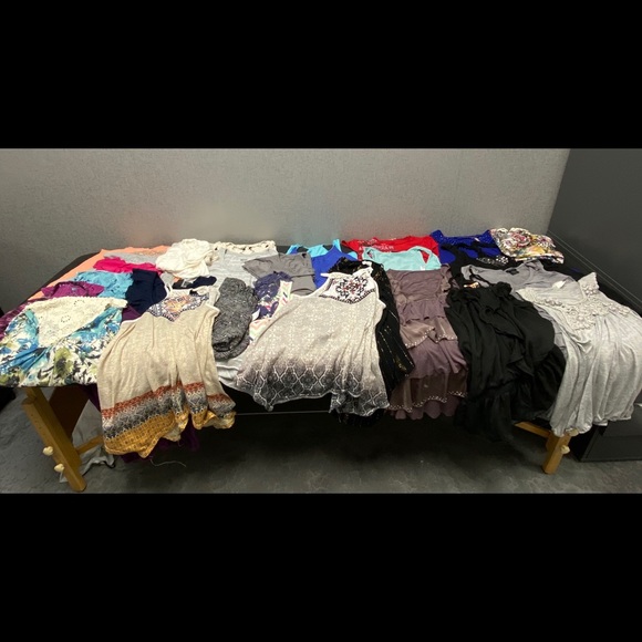 Tops - 27 for $25 NEW 💜& used